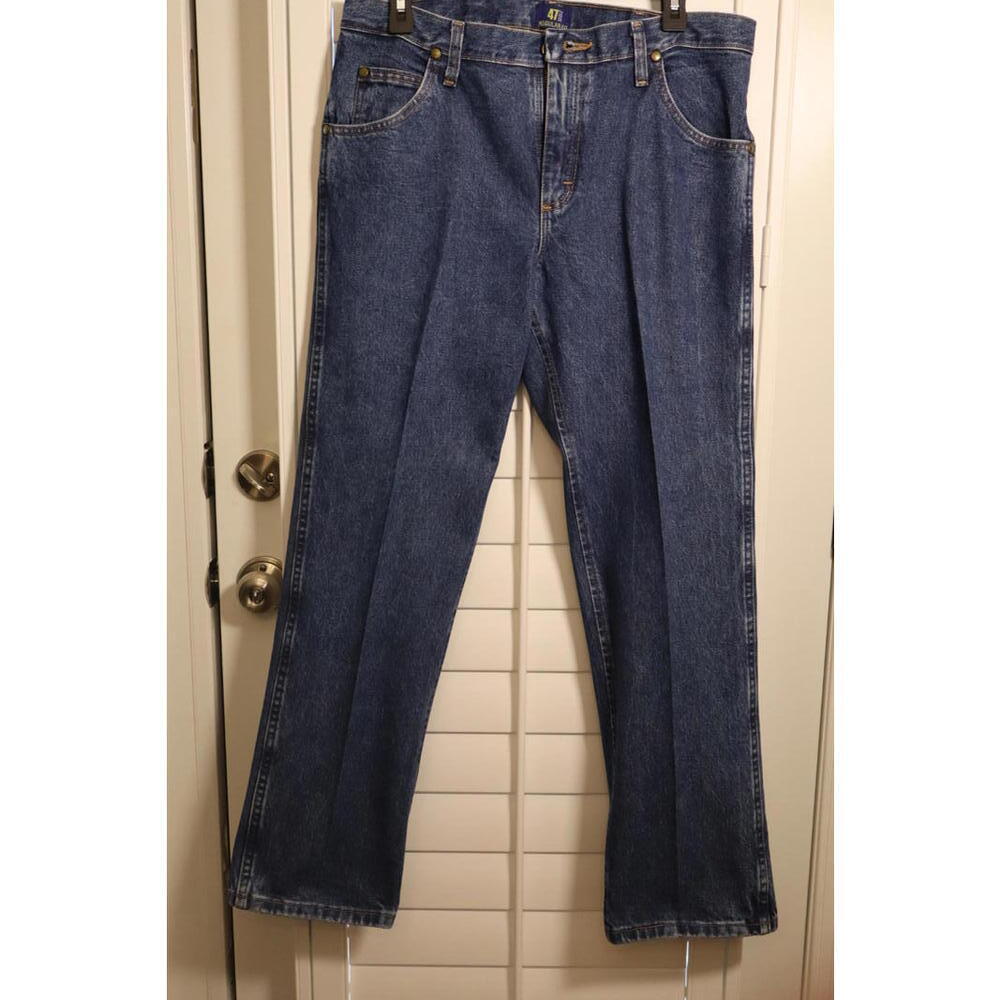 Wrangler Men’s regular fit jeans size 32x30
